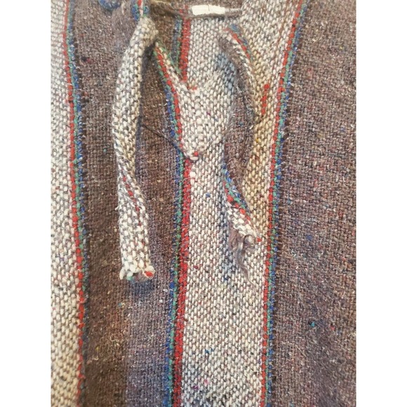 Small grey Baja poncho hoodie gently use - Picture 4 of 9